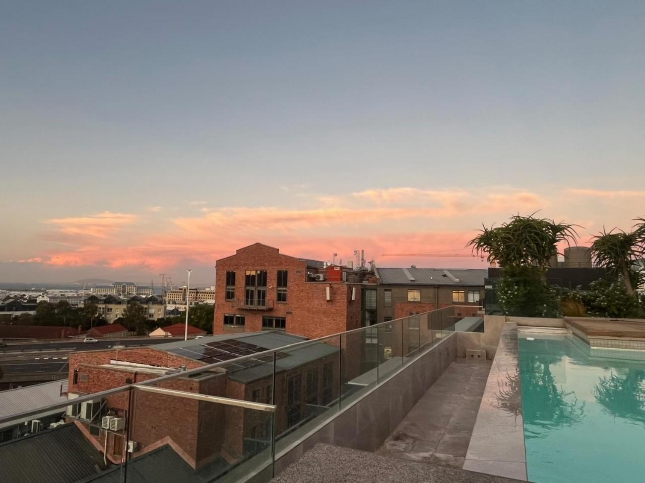 Modern Apartment In The Docklands, De Waterkant, Cape Town Stunning Views, Gorgeous Pool Deck 외부 사진