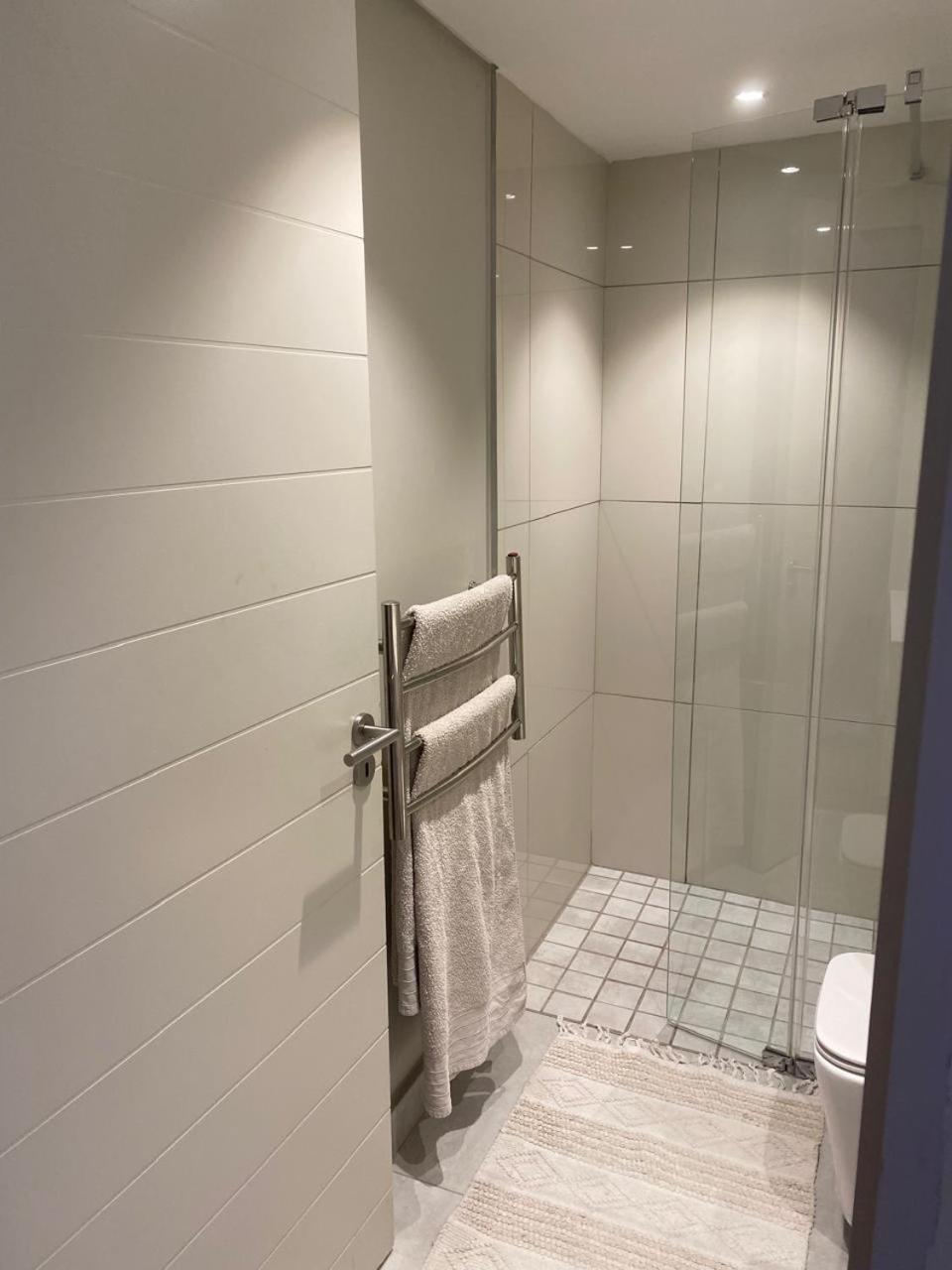 Modern Apartment In The Docklands, De Waterkant, Cape Town Stunning Views, Gorgeous Pool Deck 외부 사진